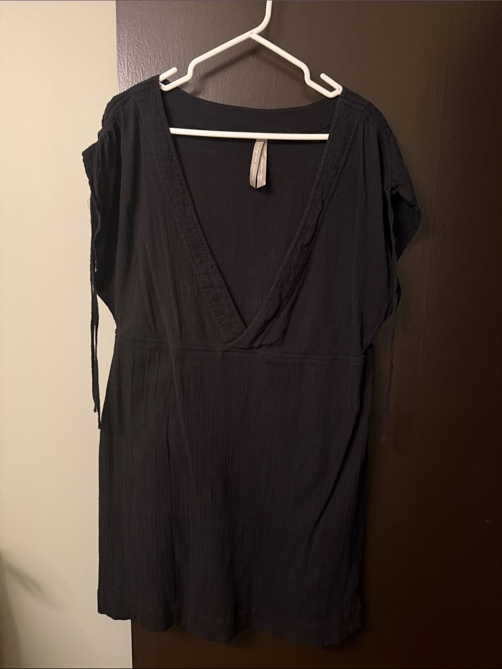 Penningtons Black V‑Neck Swim Coverup